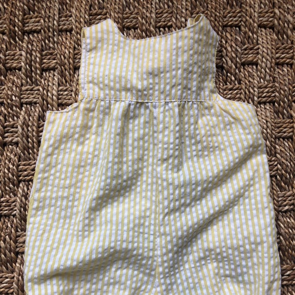 Summer seersucker striped romper ☀️🐸 - Picture 2 of 4